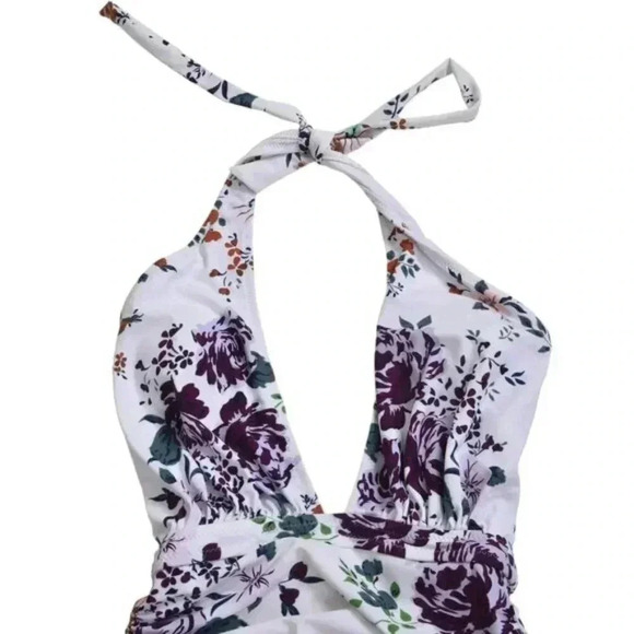 NWT CUPSHE Women's Floral Rose Garden Cross Ruched Wrap One-Piece Swimsuit Small - Picture 5 of 11